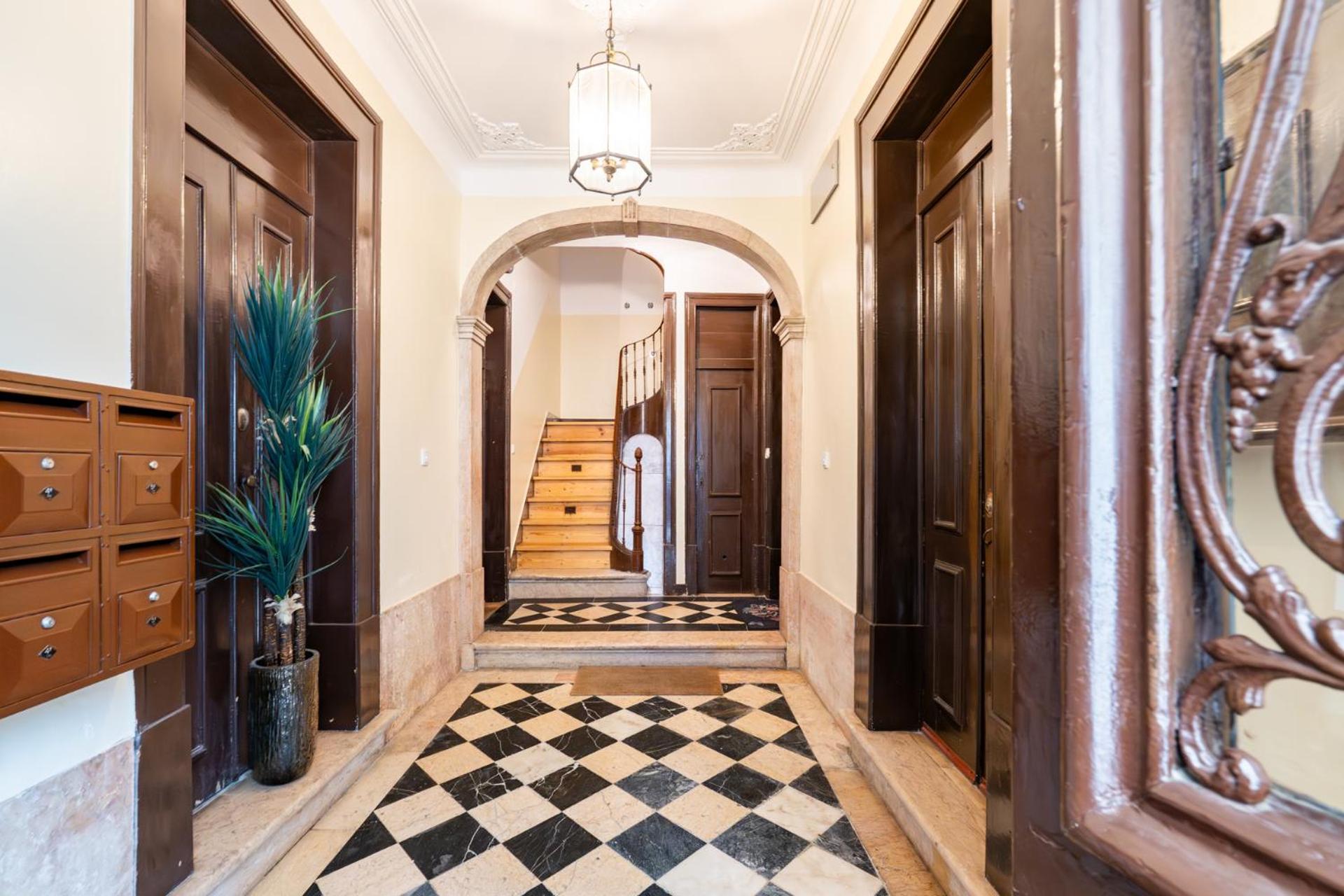 Beautiful Apartment In Bairro Alto - Quite Lisboa Exteriör bild